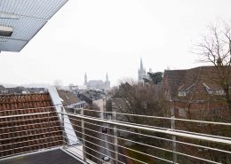 Blick vorne zu Dom und Rathaus
